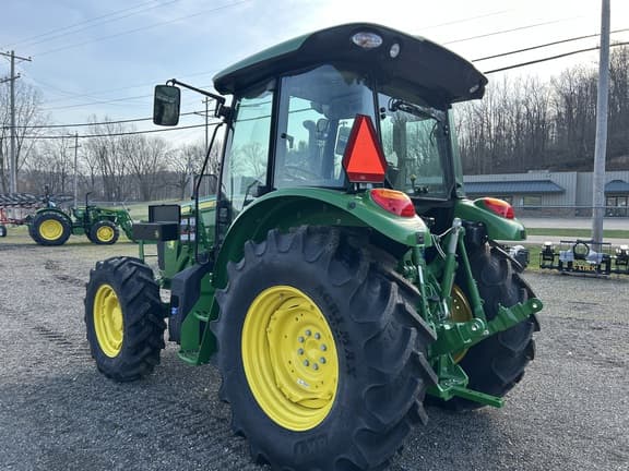 Image of John Deere 5105M equipment image 2