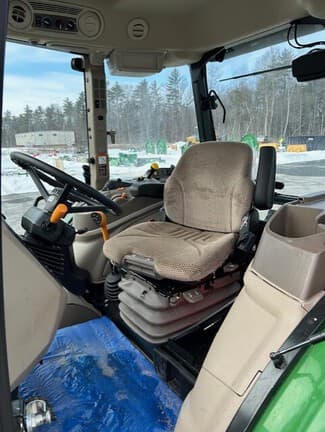 Image of John Deere 5120M equipment image 4
