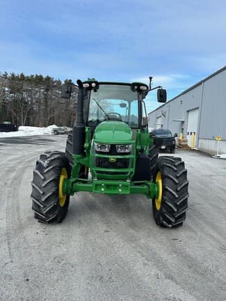 Image of John Deere 5120M equipment image 3