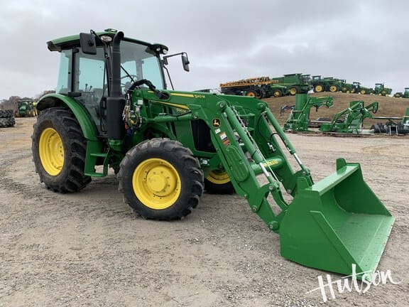 2025 John Deere 5120M Equipment Image0