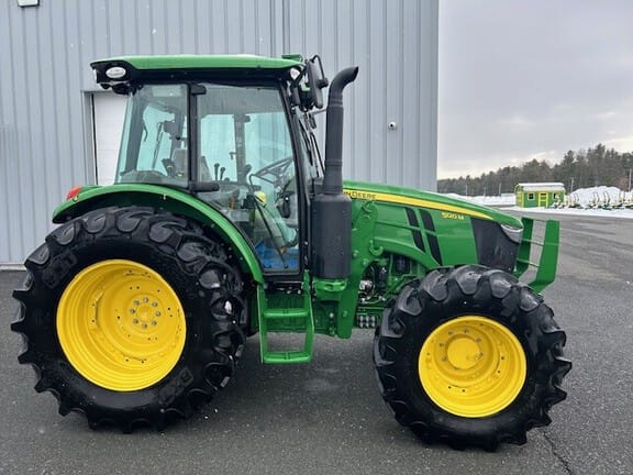 2025 John Deere 5120M Equipment Image0
