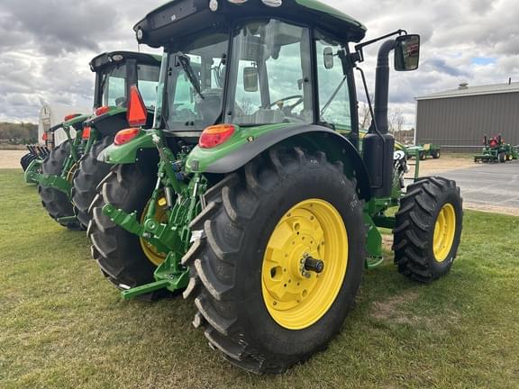 Image of John Deere 5120M equipment image 2
