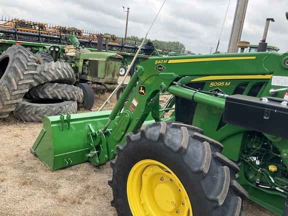 Image of John Deere 540M equipment image 2