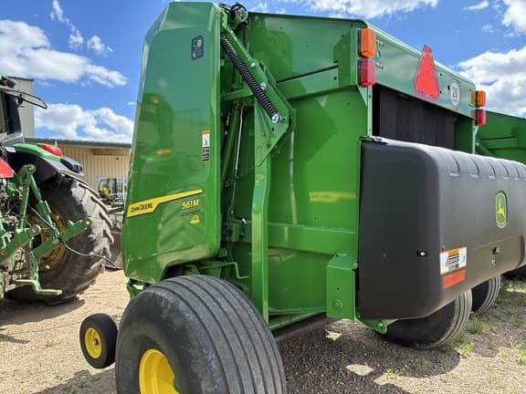 Image of John Deere 561M equipment image 3