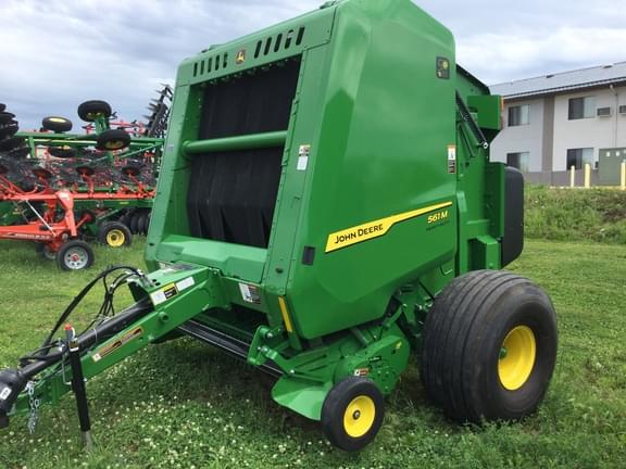 Image of John Deere 561M equipment image 3