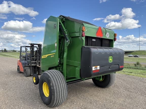 Image of John Deere 561M equipment image 4