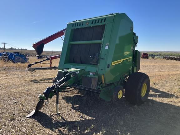 Image of John Deere 561M equipment image 1