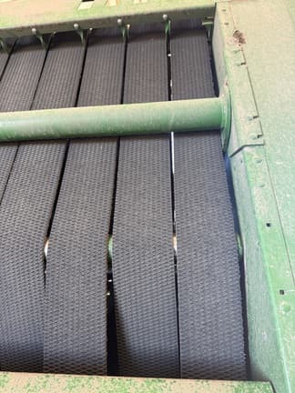 Image of John Deere 561R equipment image 4