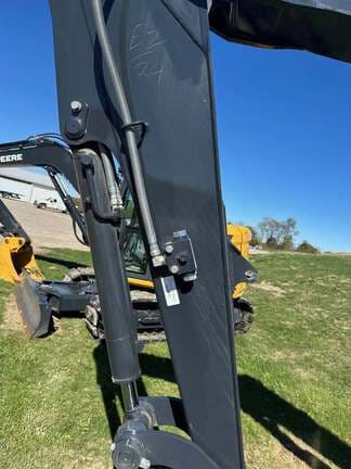 Image of John Deere 60P equipment image 3