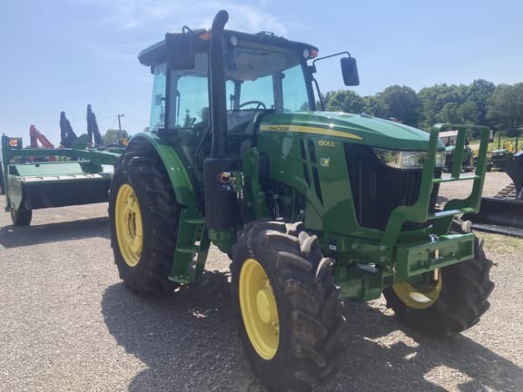 Image of John Deere 6105E equipment image 1
