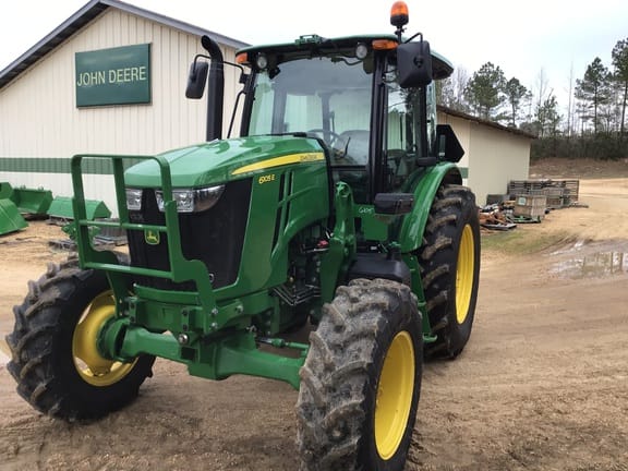 2025 John Deere 6105E Equipment Image0