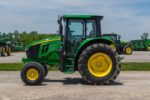 Image of John Deere 6110M equipment image 1