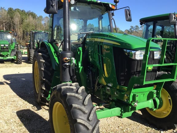 2025 John Deere 6120E Equipment Image0