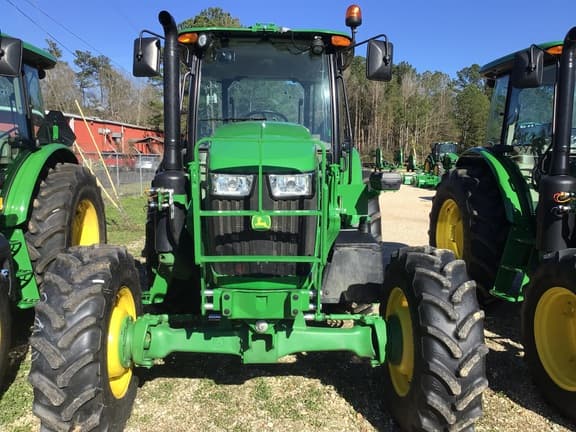 Image of John Deere 6120E equipment image 4