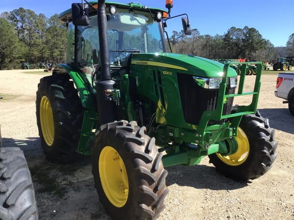 2025 John Deere 6120E Equipment Image0