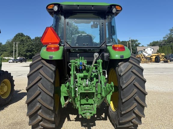 Image of John Deere 6120E equipment image 3