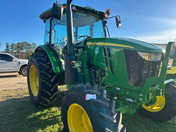 Image of John Deere 6120E equipment image 2