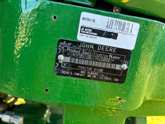 Image of John Deere 6120E equipment image 1