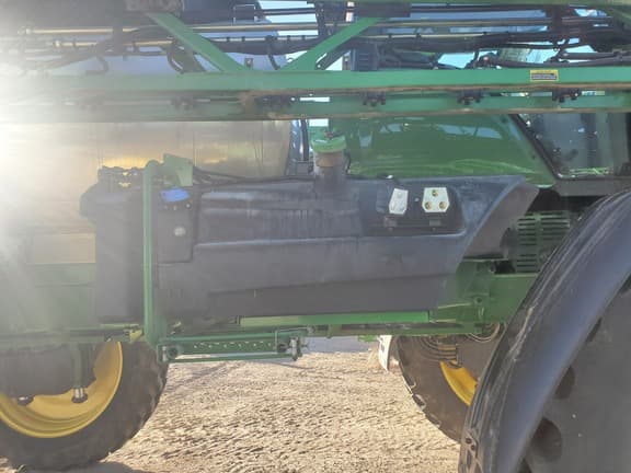 Image of John Deere 612R equipment image 2