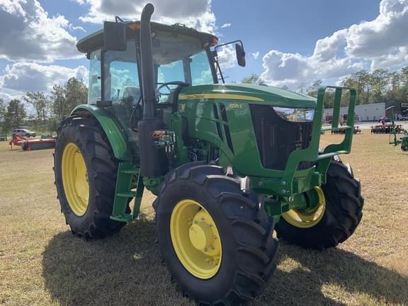 Image of John Deere 6135E equipment image 1