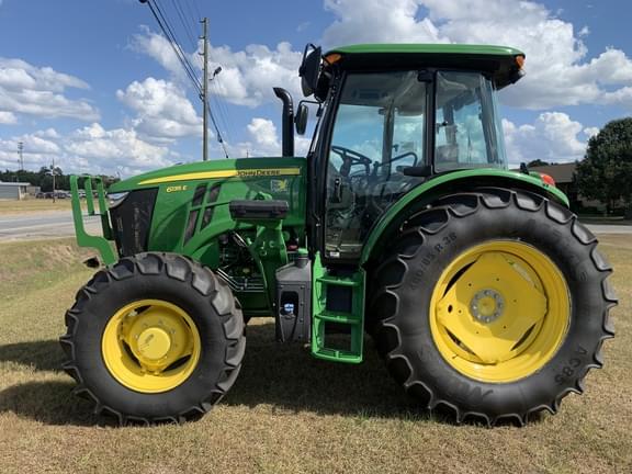 Image of John Deere 6135E equipment image 3