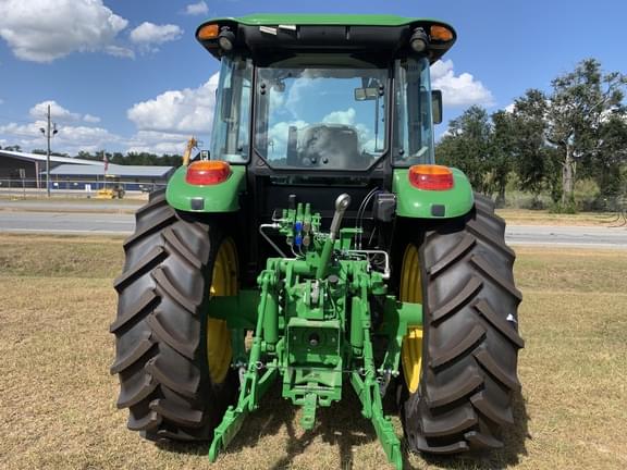 Image of John Deere 6135E equipment image 2