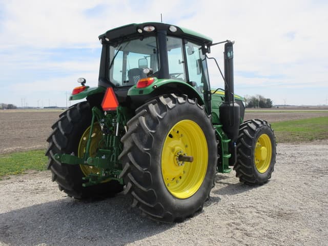 Image of John Deere 6145M equipment image 4