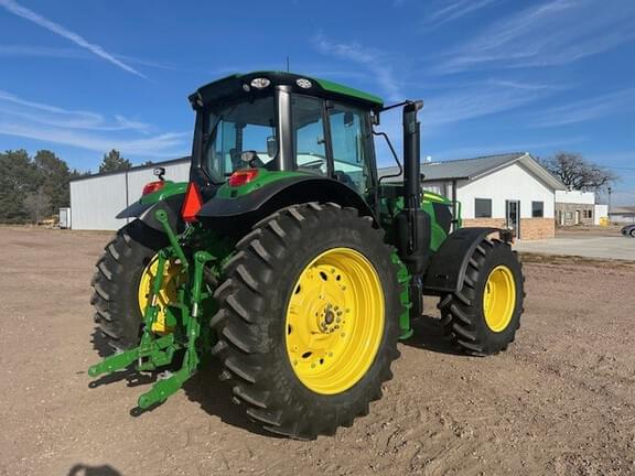 Image of John Deere 6155M equipment image 4