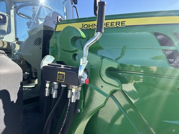 Image of John Deere 6155M equipment image 2