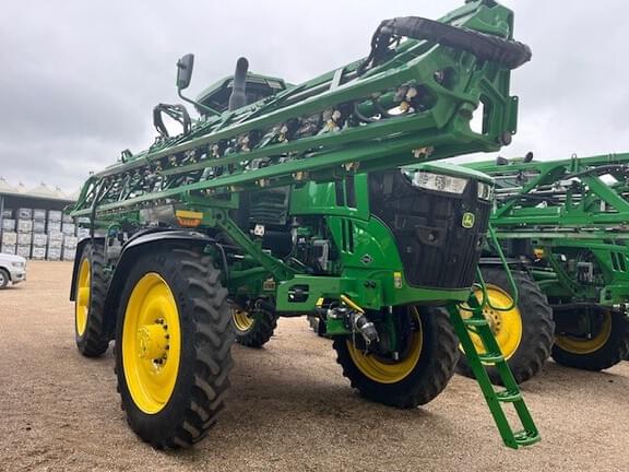 Image of John Deere 616R equipment image 1