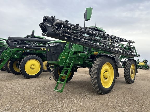 2025 John Deere 616R Equipment Image0