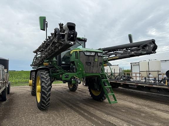 Image of John Deere 616R Image 0