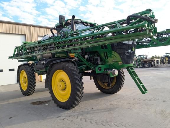 Image of John Deere 616R equipment image 3