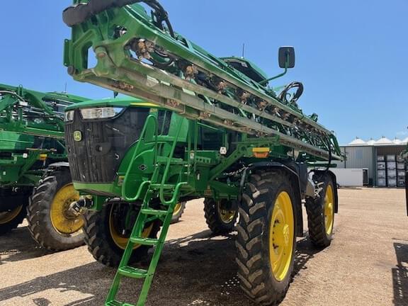 Image of John Deere 616R equipment image 1