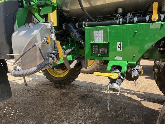 Image of John Deere 616R equipment image 4