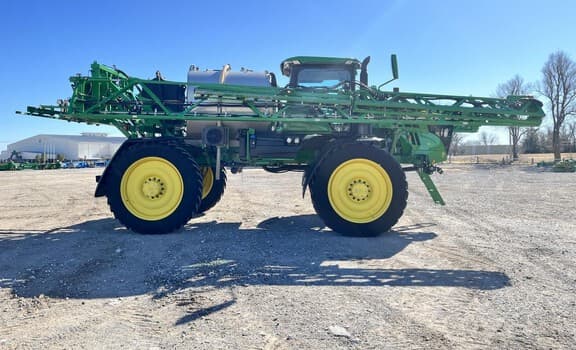 Image of John Deere 616R Primary image