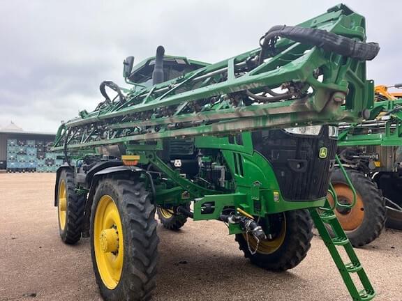 Image of John Deere 616R equipment image 1