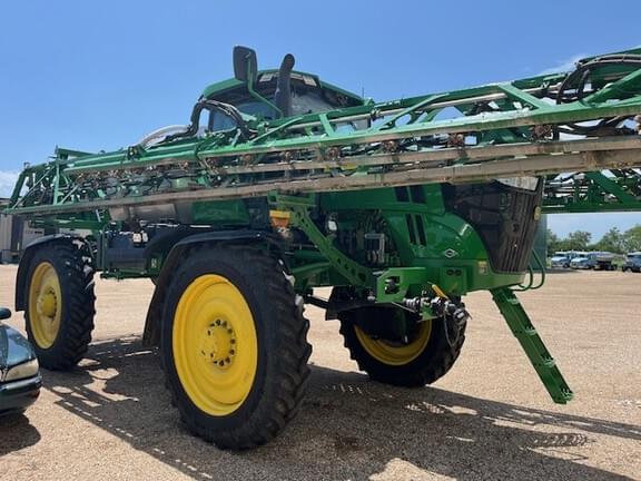 Image of John Deere 616R equipment image 1