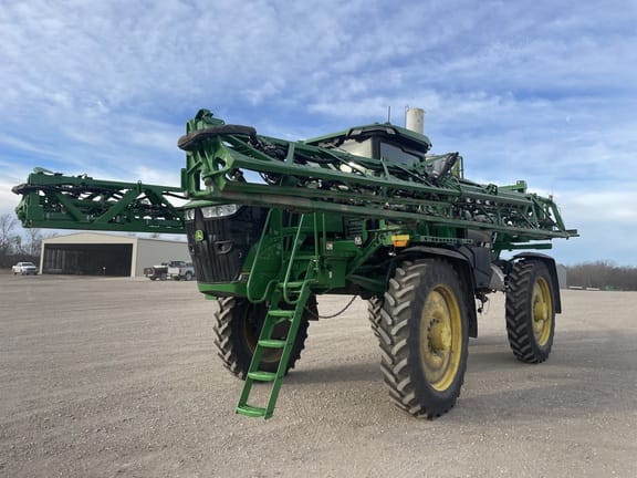 2025 John Deere 616R Equipment Image0