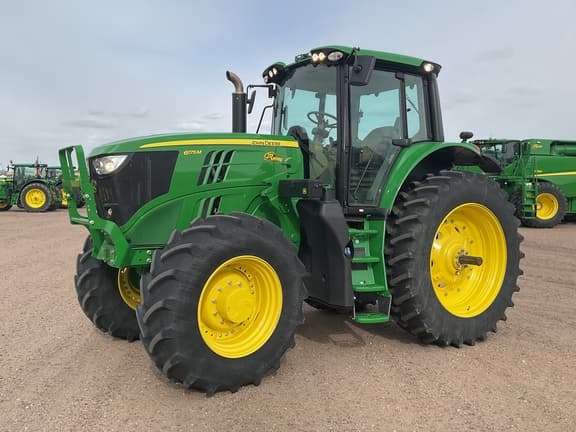 Image of John Deere 6175M equipment image 1