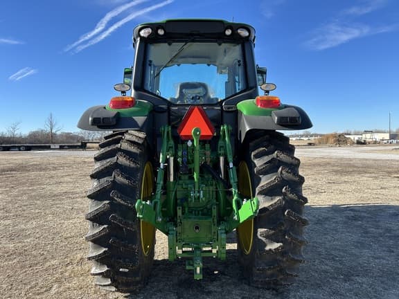 Image of John Deere 6195M equipment image 4