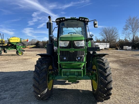 Image of John Deere 6195M equipment image 3