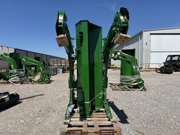 Image of John Deere 640R equipment image 3