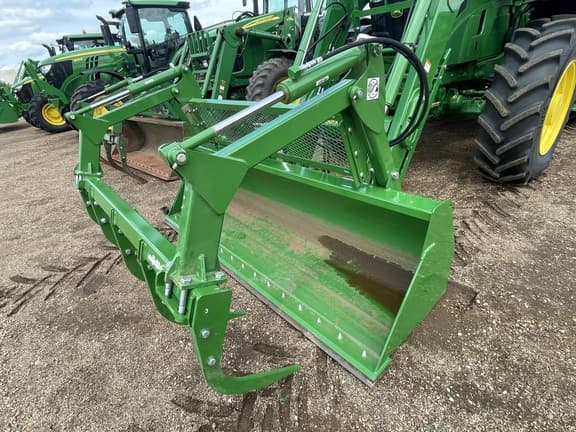 Image of John Deere 680R equipment image 2