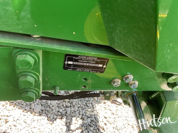 Image of John Deere 6M 125 equipment image 1