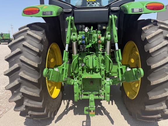 Image of John Deere 6M 145 equipment image 4