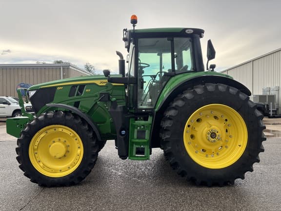 Image of John Deere 6M 155 equipment image 4