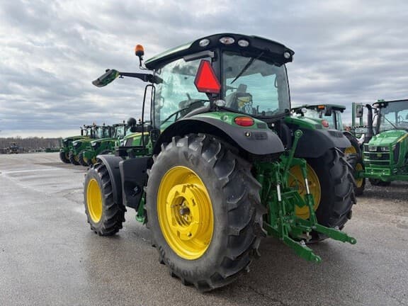 Image of John Deere 6R 120 equipment image 4