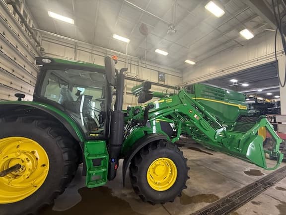 Image of John Deere 6R 130 equipment image 4