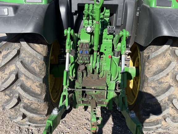 Image of John Deere 6R 130 equipment image 4